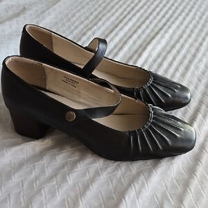 Signature By Journee Collection Black Genuine Leather Mary Jane Women's Shoes